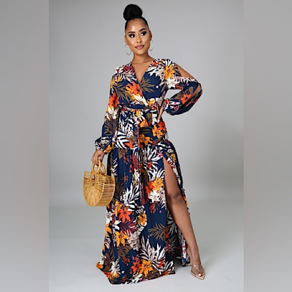 LUX Floral Dress.Size Medium. EUC.